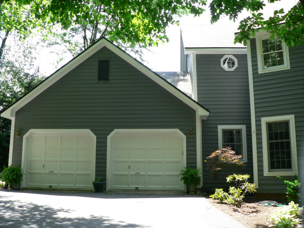 What to Look For When Choosing Exterior Paint for Your Home